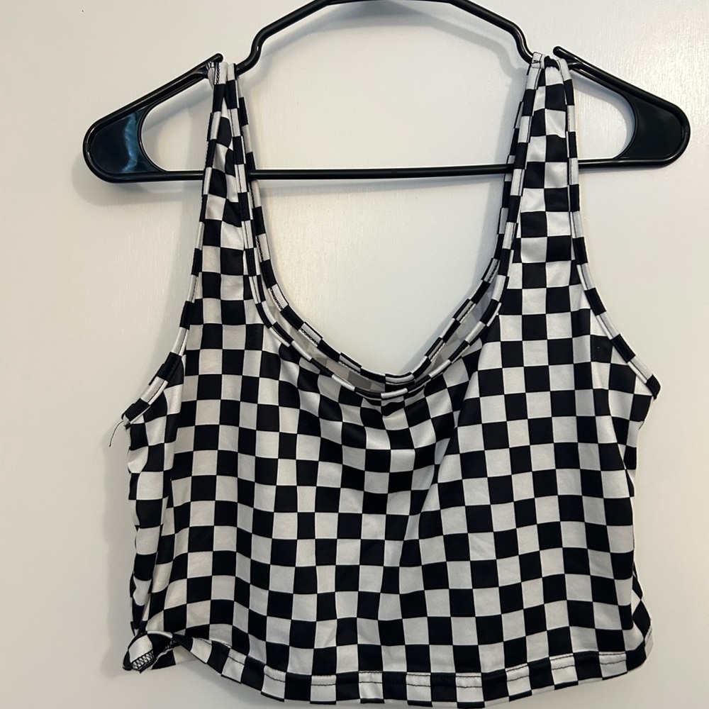 SHEIN Black and White Crop Top